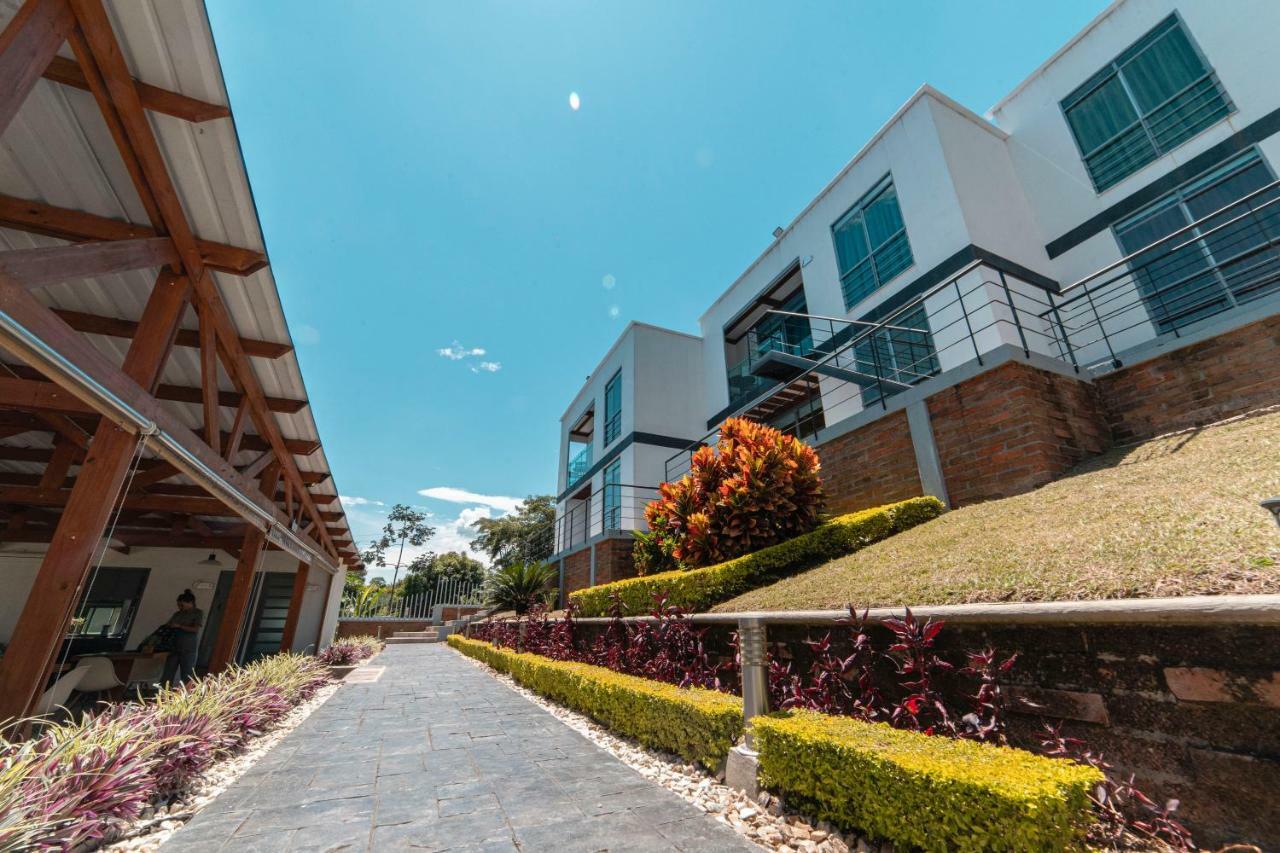Hotel Syvanna Wellness And Spa Cerritos Exterior foto